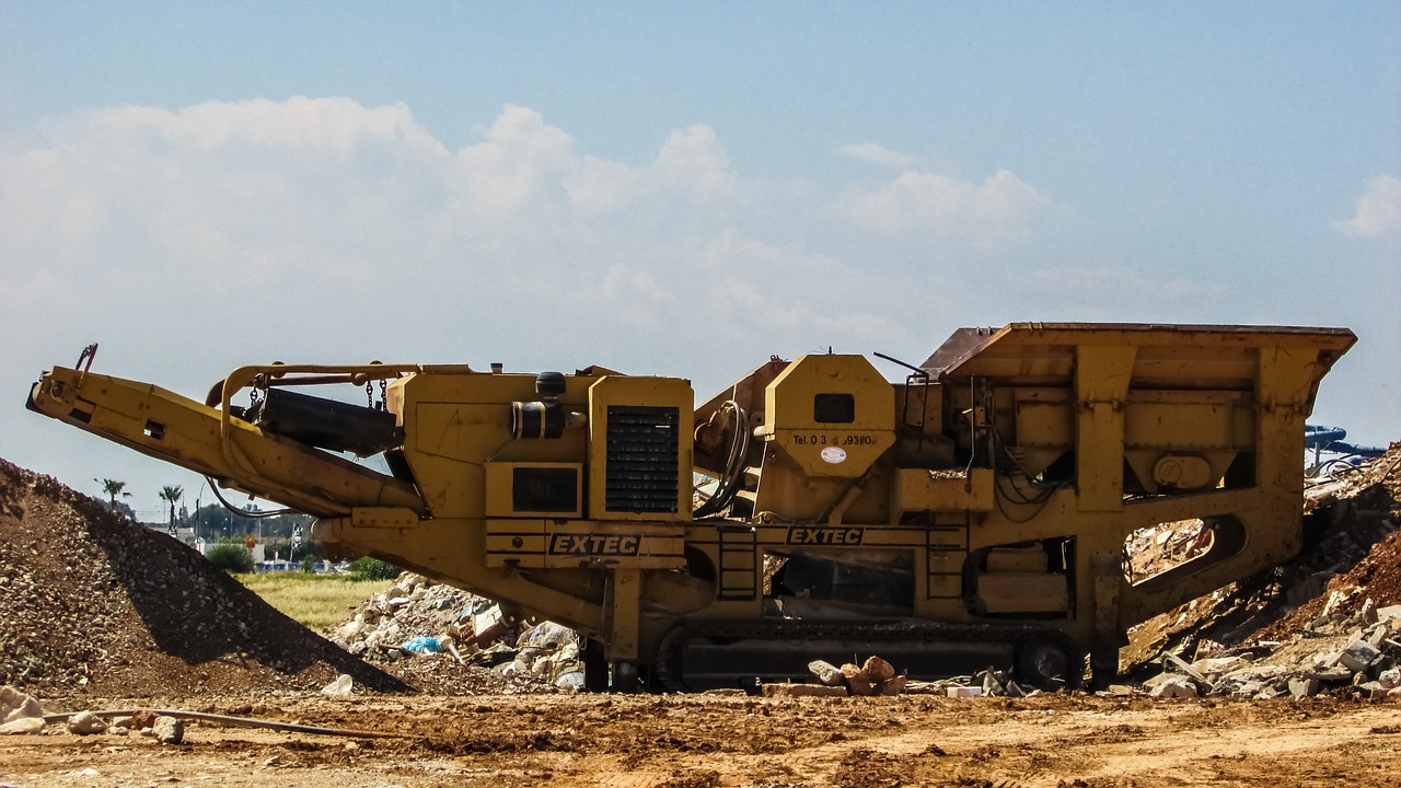crusher heavy machine equipment free photo