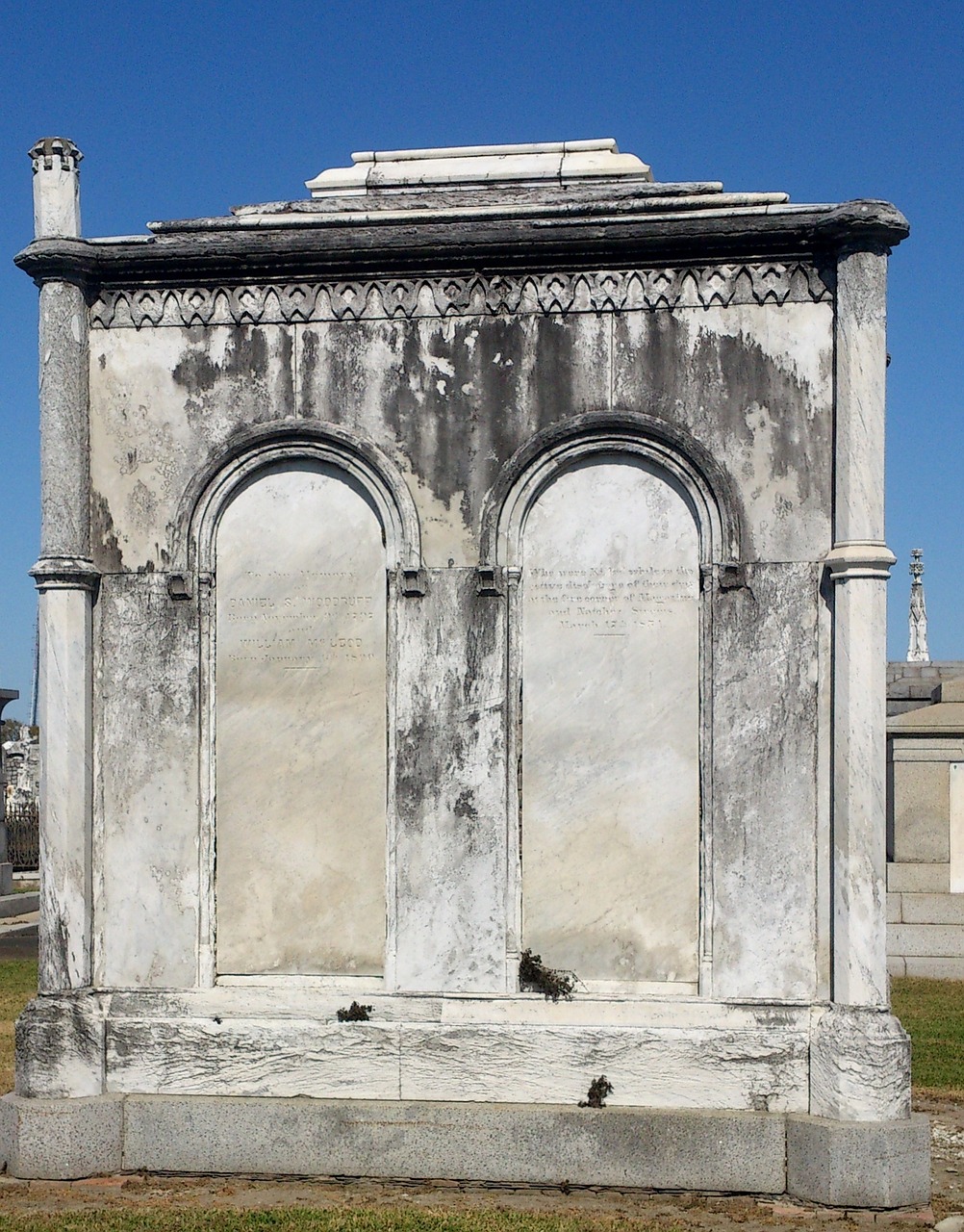 crypt cemetery tombstone free photo