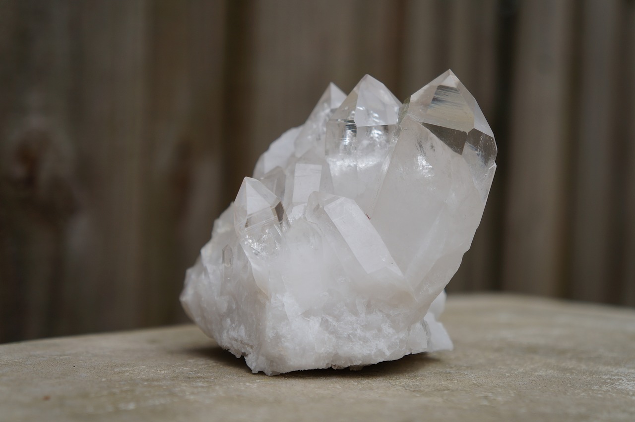 crystal quartz mineral free photo