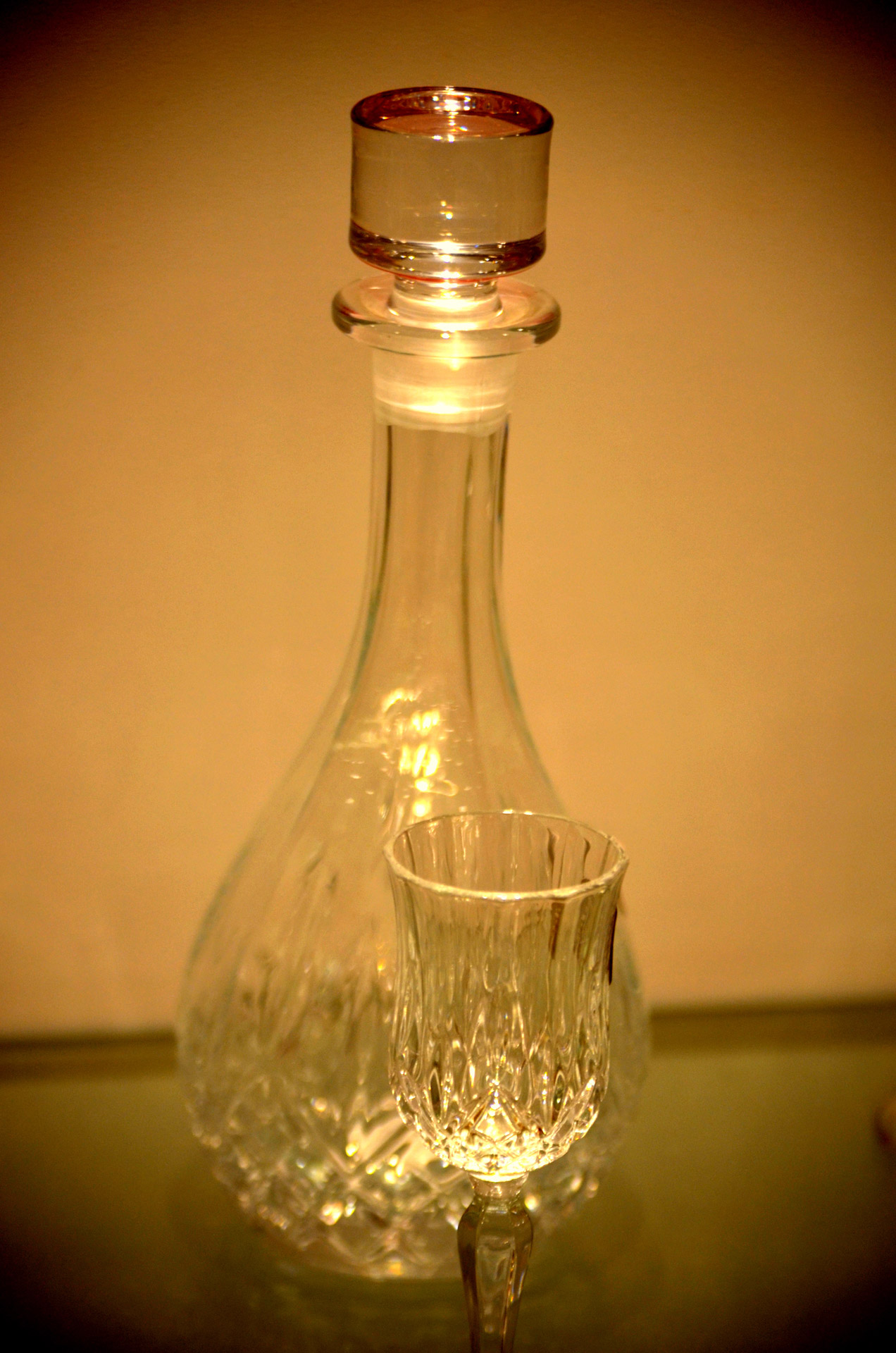 glass crystal decanter free photo