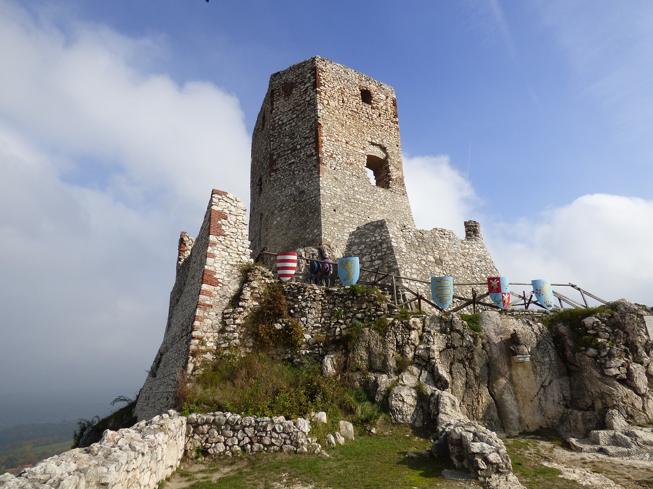 csesznek castle castle ruins free photo