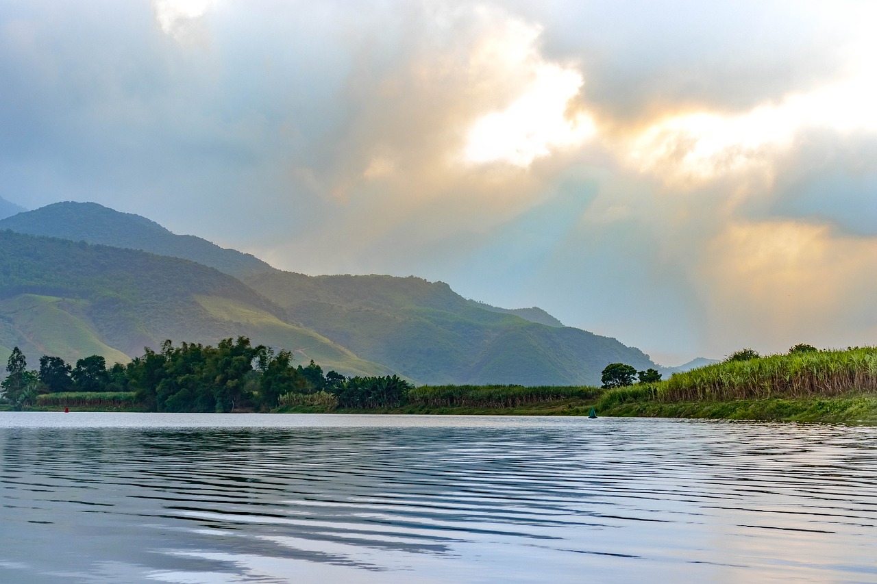 cu de river  north  danang free photo