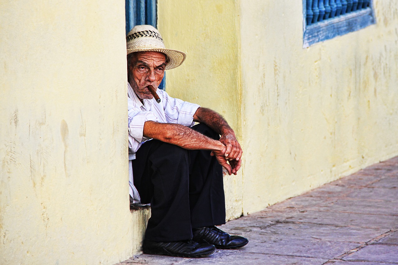 cuba smoking man free photo