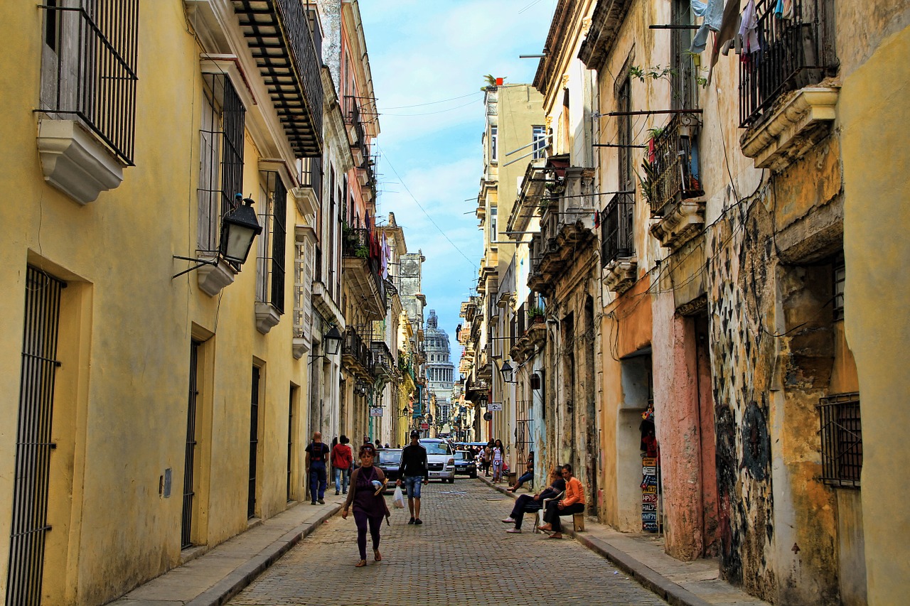 cuba alley cuban free photo