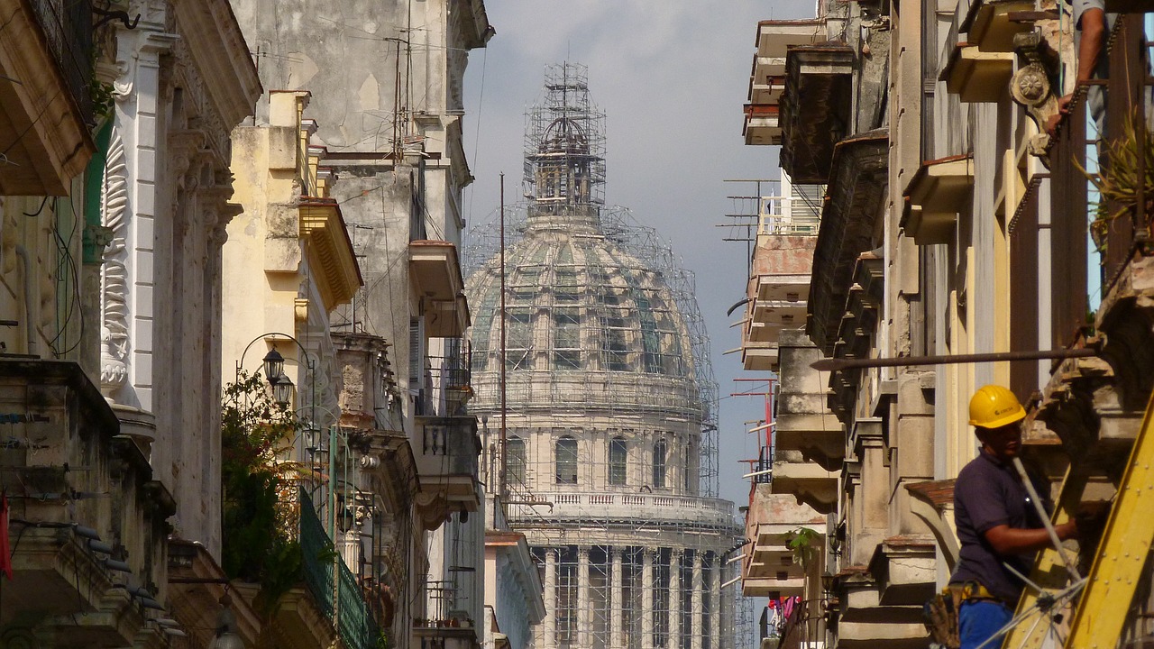 cuba havana facade free photo