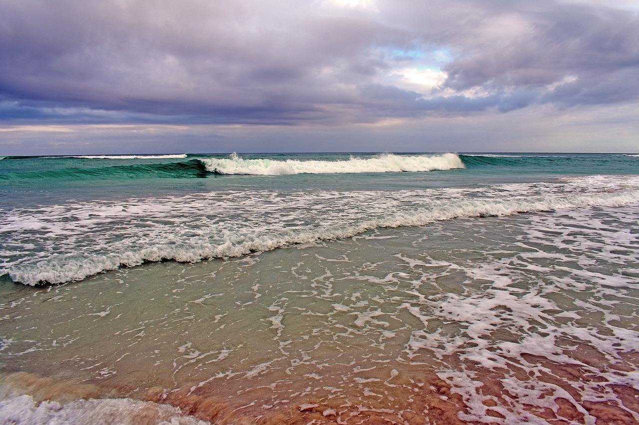 cuba  sea  travel free photo