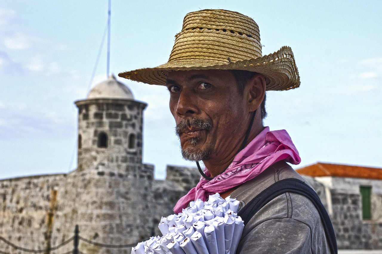 cuba  havana  manicero free photo