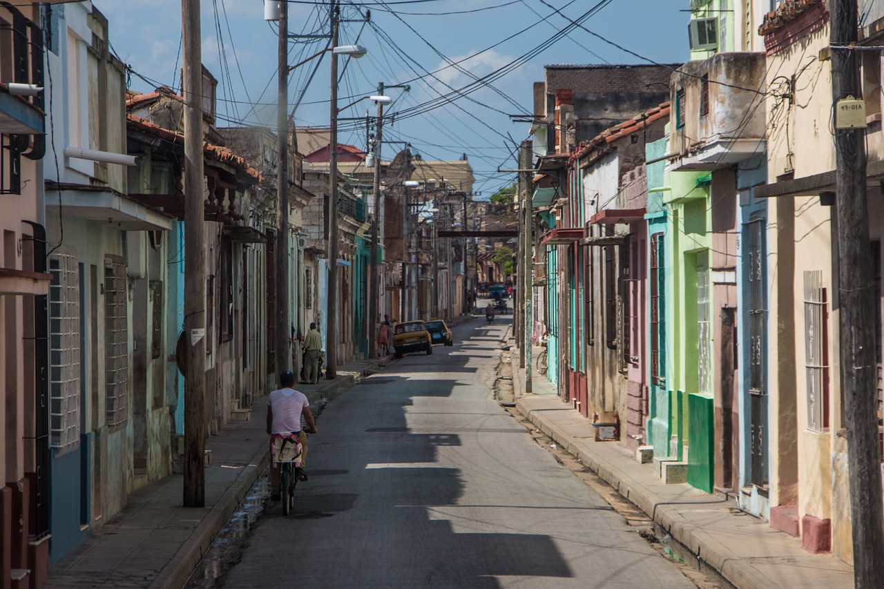 cuba road homes free photo