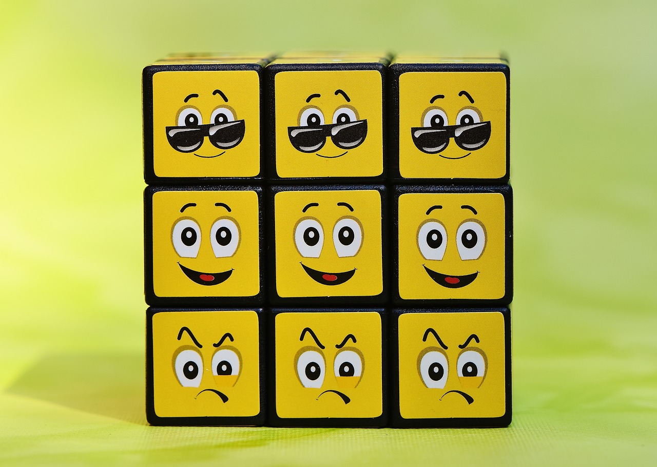 download-free-photo-of-cube-smilies-various-funny-feelings-from