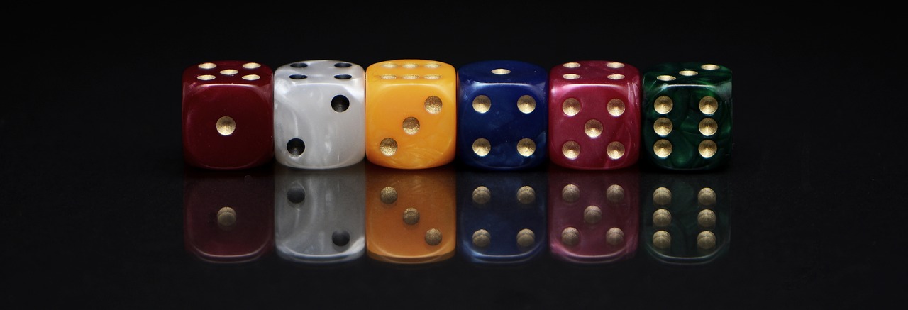 cube roll the dice play free photo