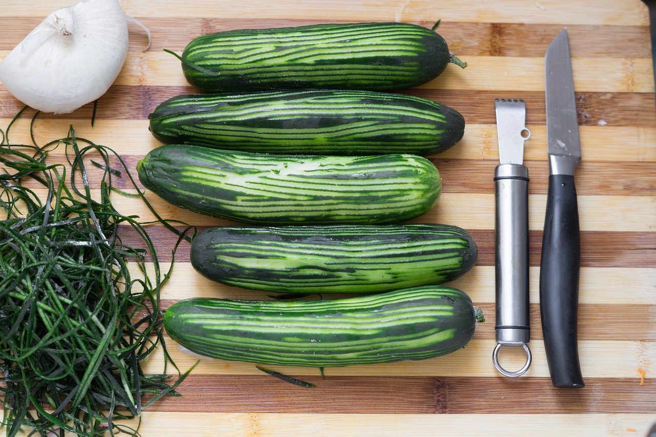 cucumbers  green  vegan free photo