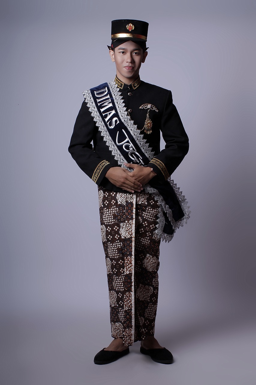 culture man  traditional  indonesian free photo