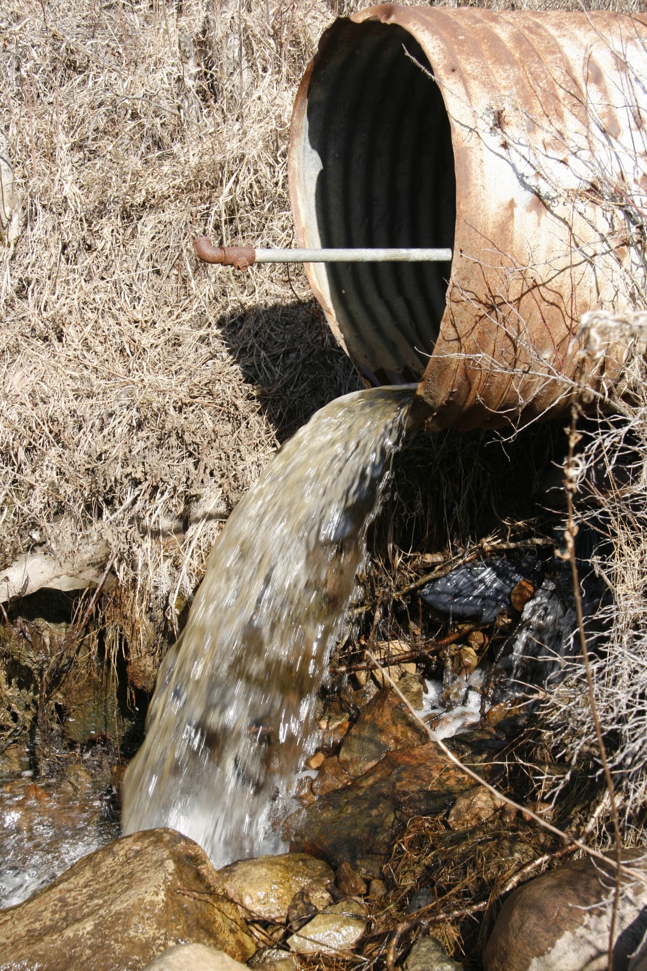 culvert water flow free photo