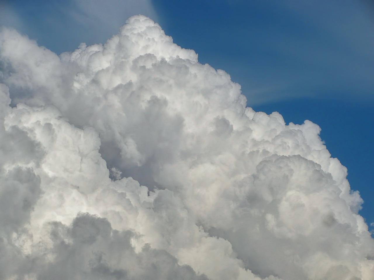 cumulonimbus cloud clouds free photo