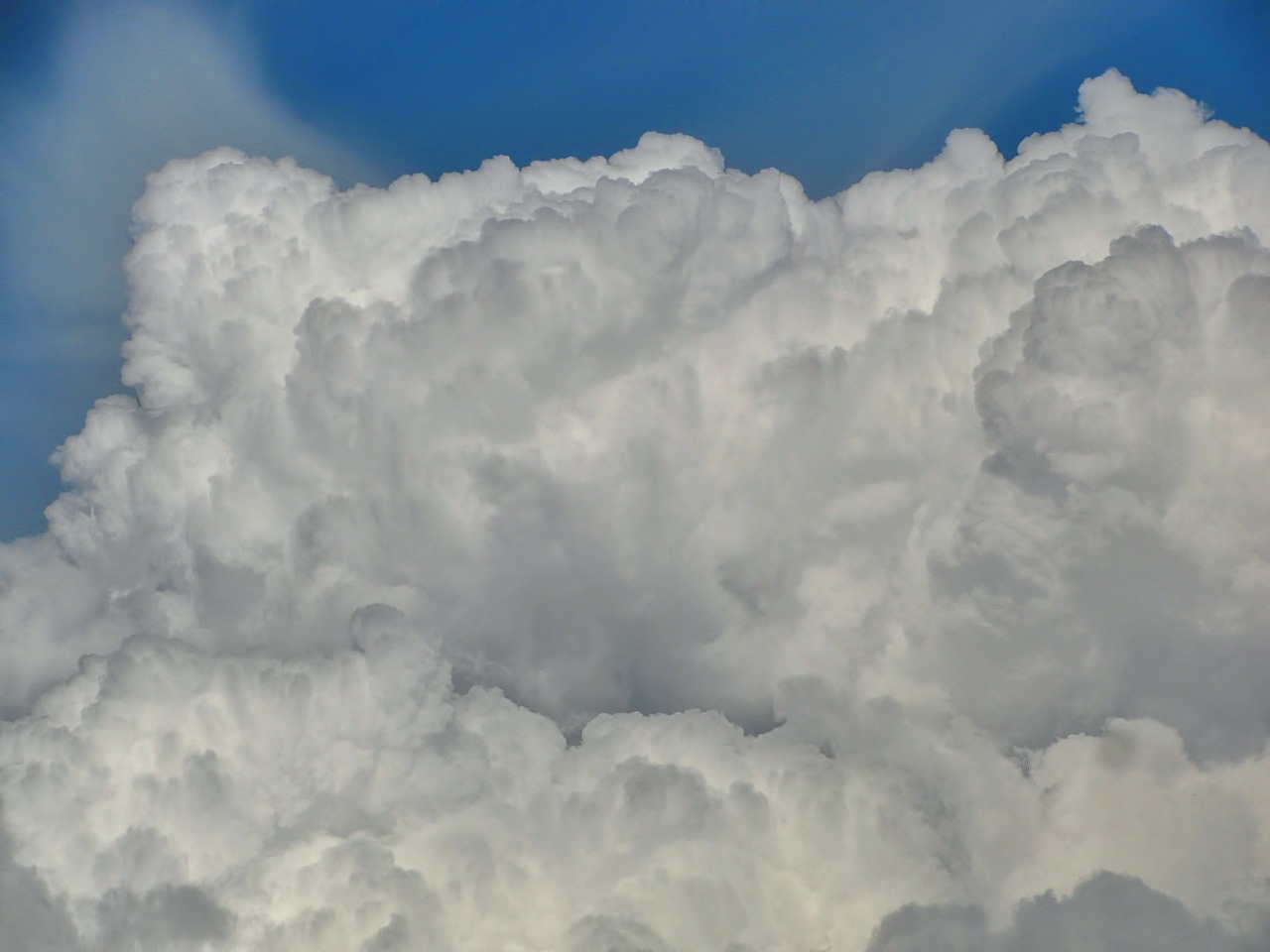 cumulonimbus cloud clouds free photo