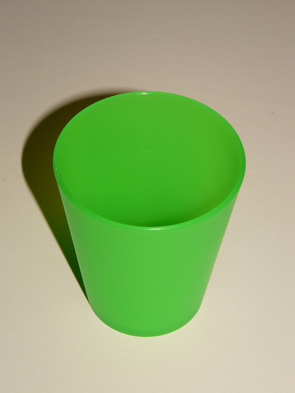 cup drink green free photo