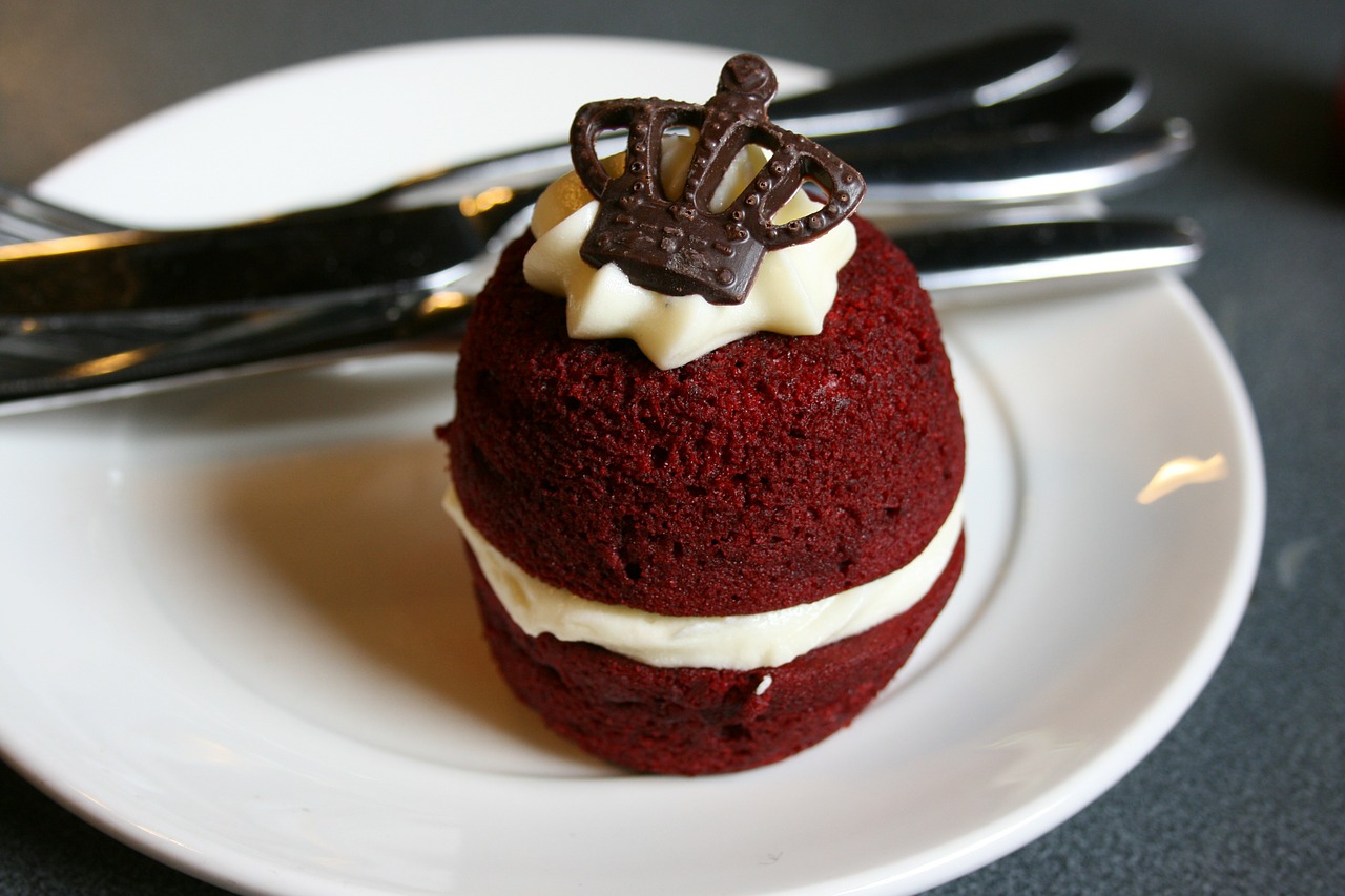 cupcake red cake dessert free photo