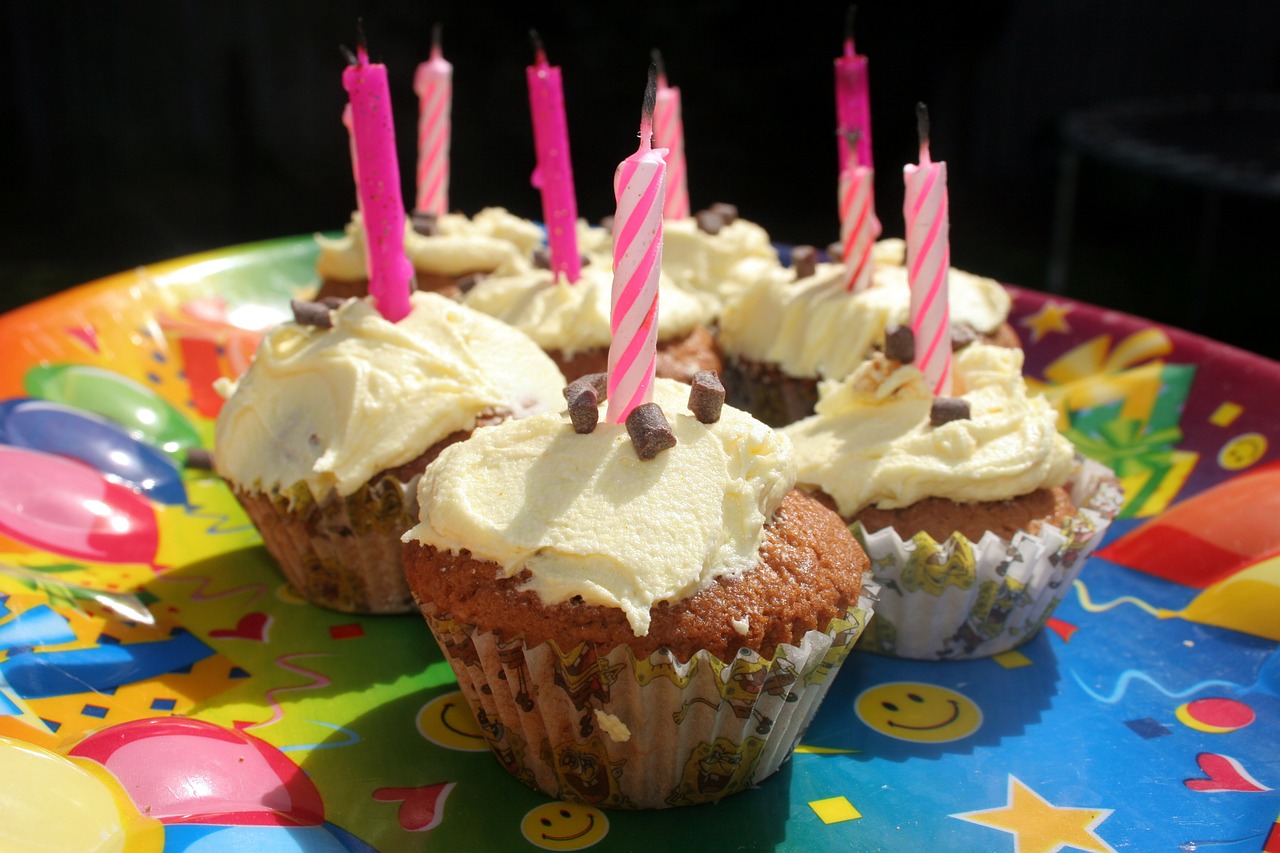 cupcake candles birthday free photo