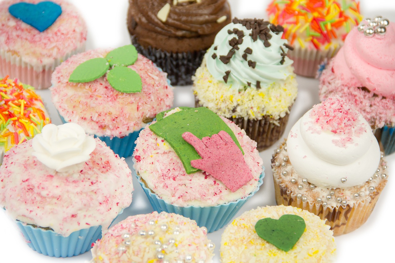 cupcakes sweets sweet free photo