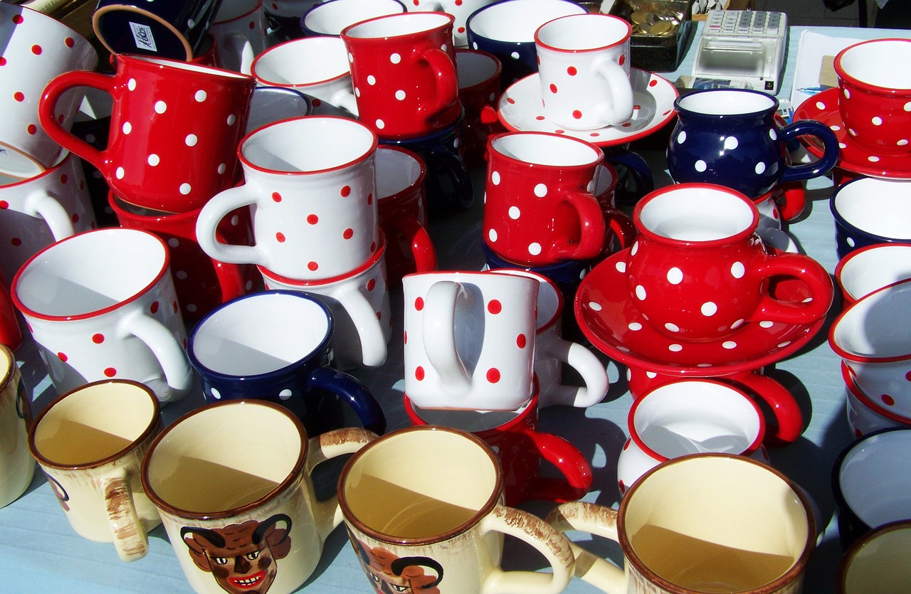 cups polka dots ceramic free photo