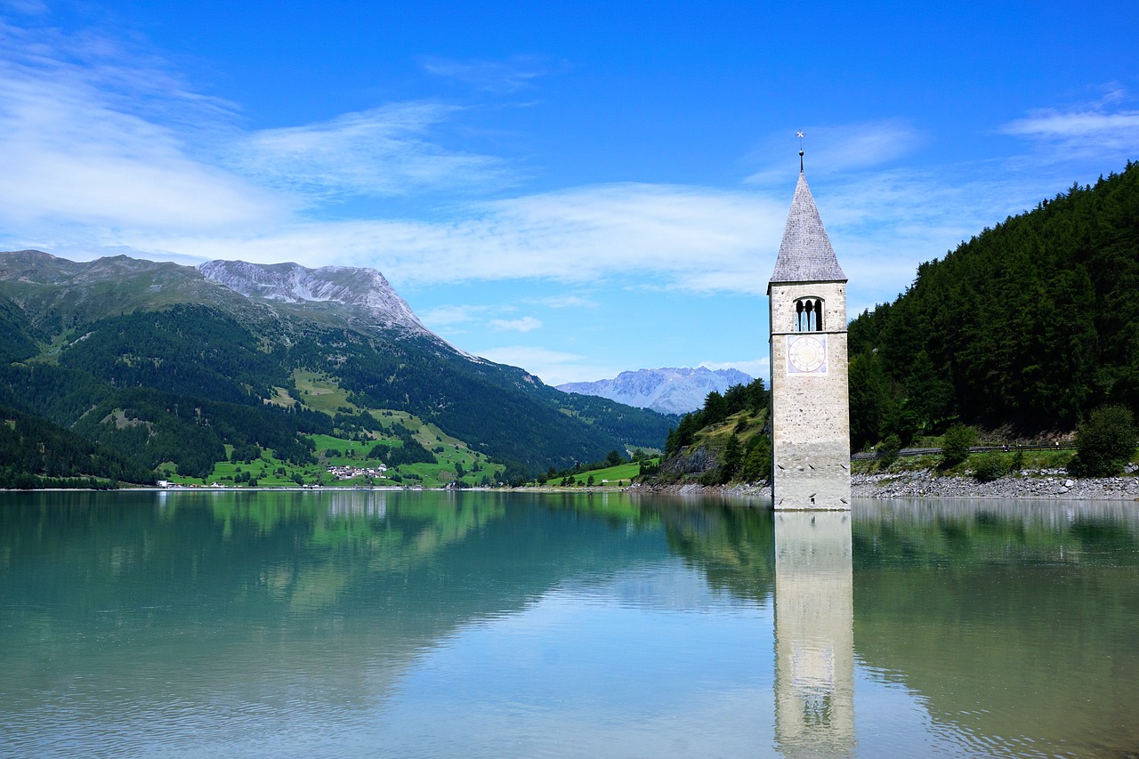 curon venosta resia lake st valentin auf der haide free photo