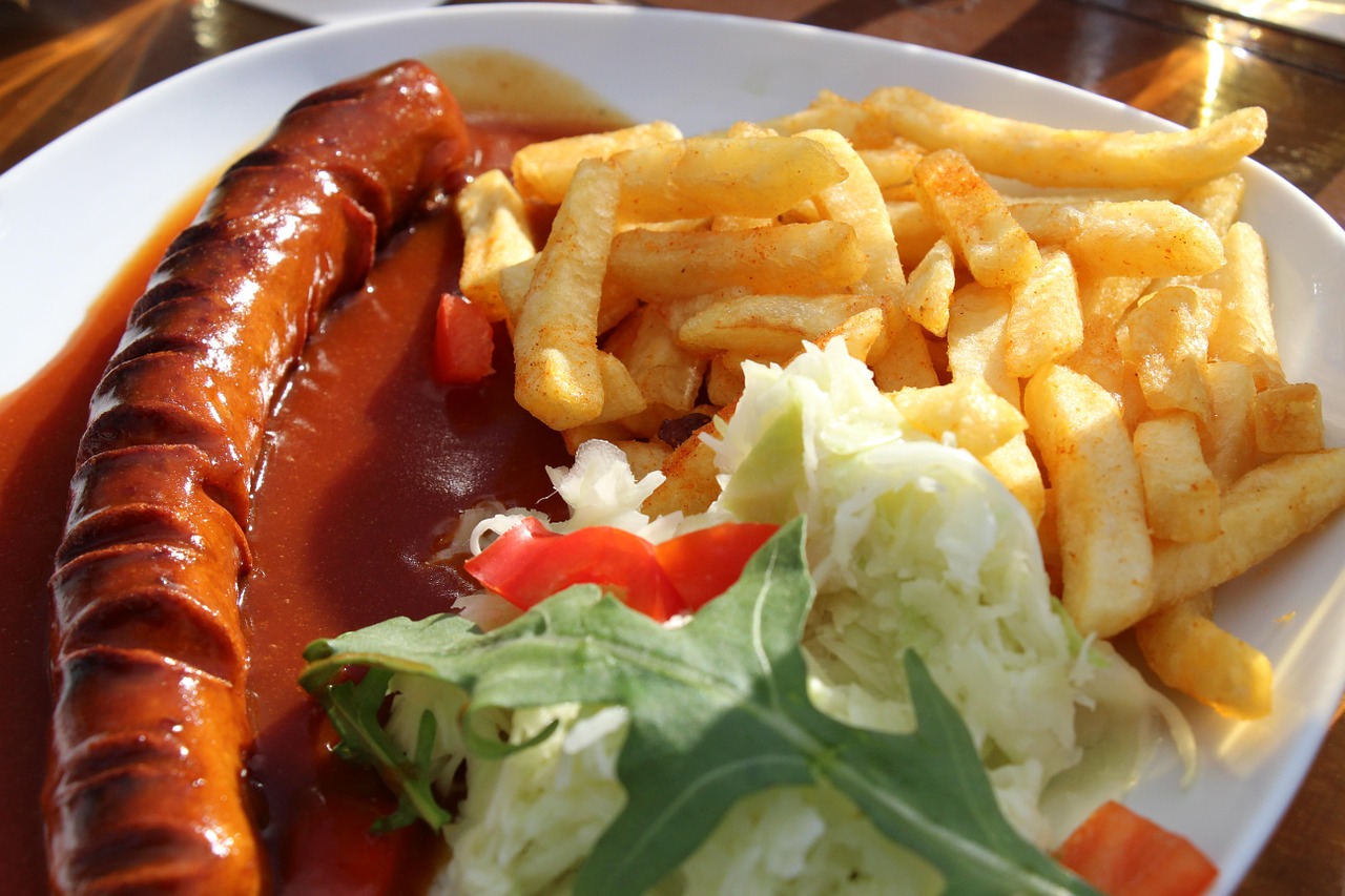 currywurst french eat free photo