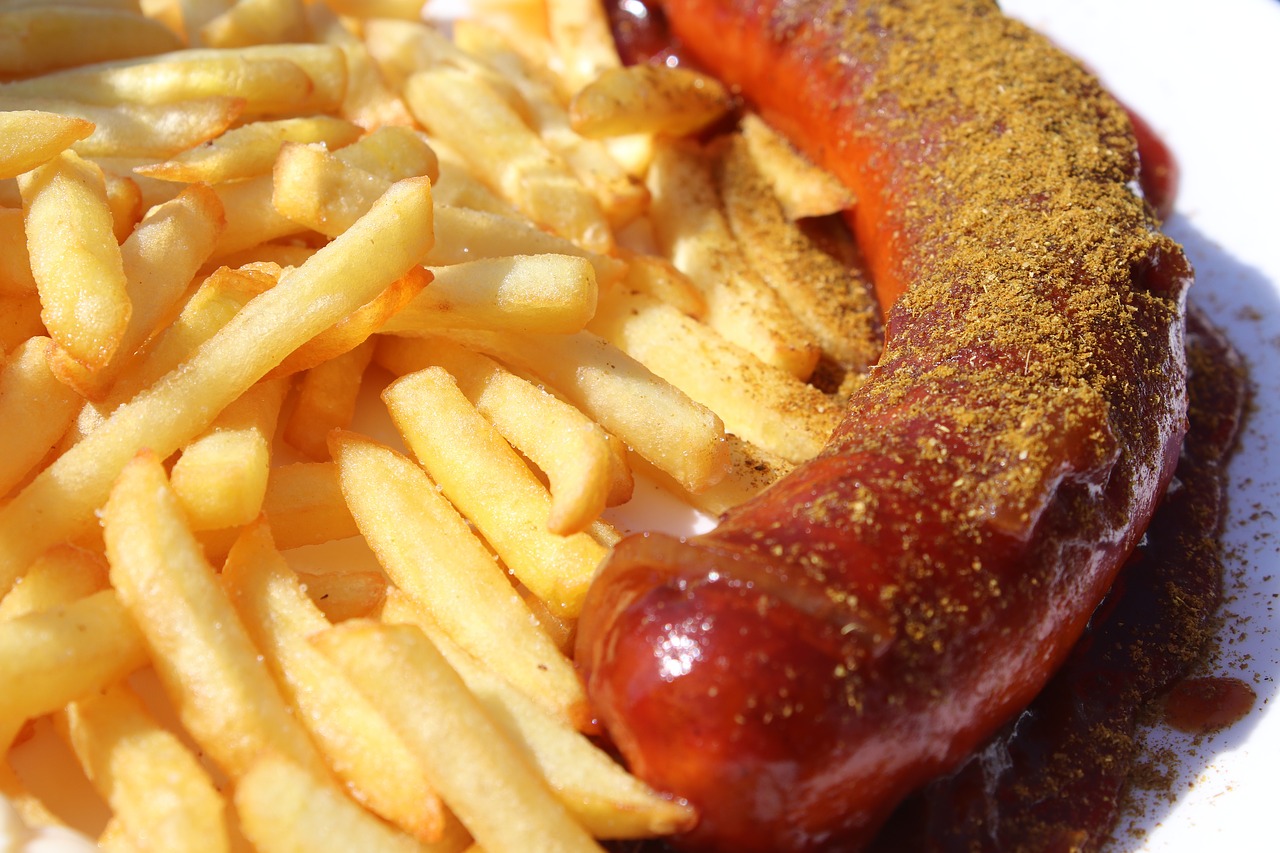 currywurst  curry  ketchup free photo