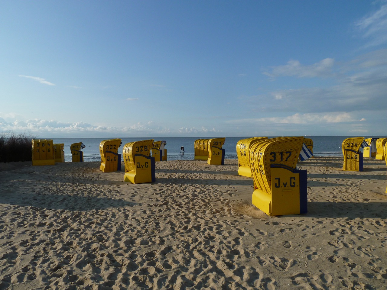 cuxhaven  beach chair  clubs free photo
