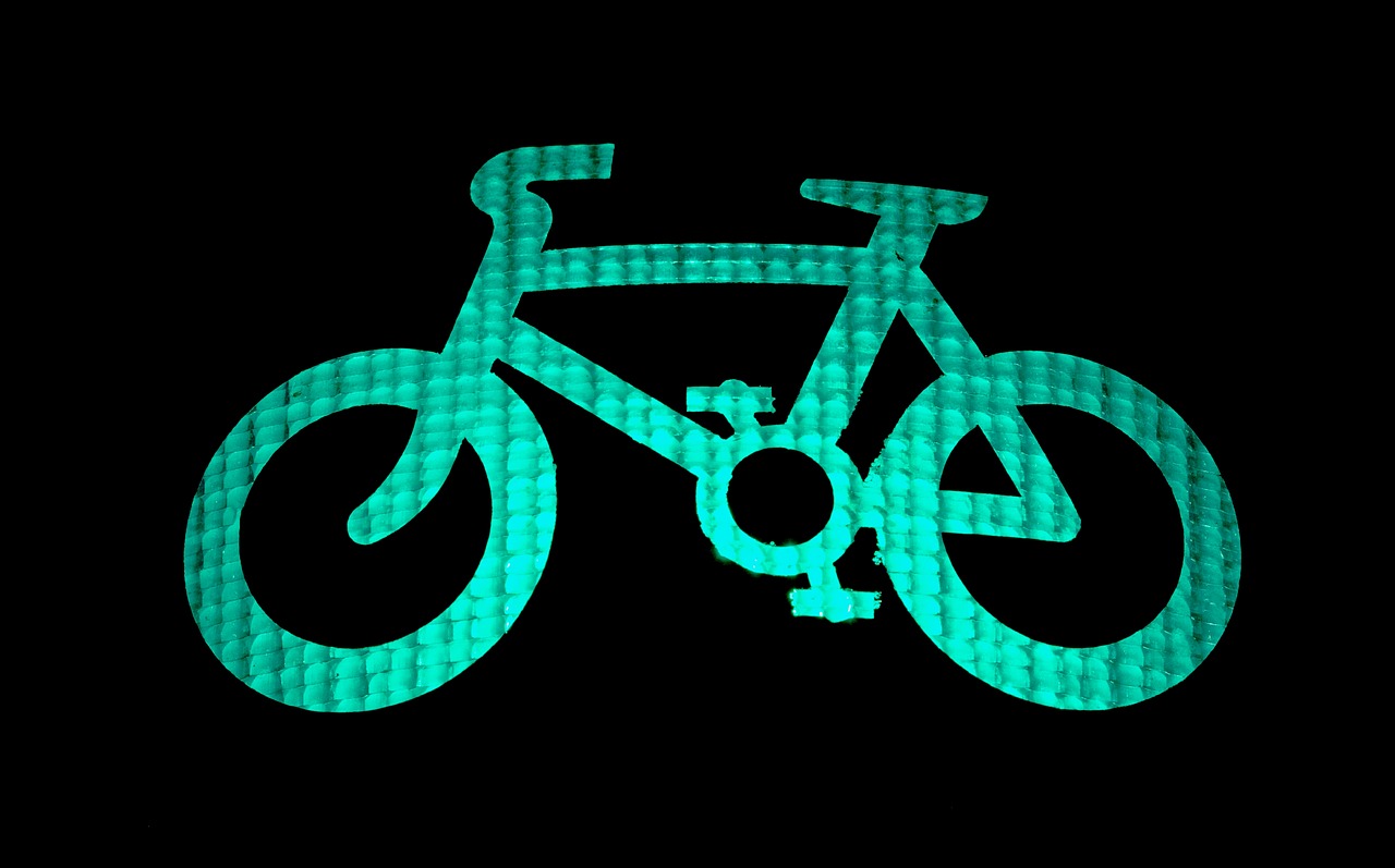 cycle green light free photo