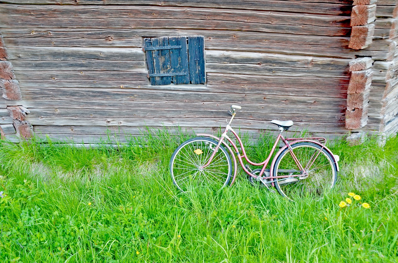 cycle barn summer free photo