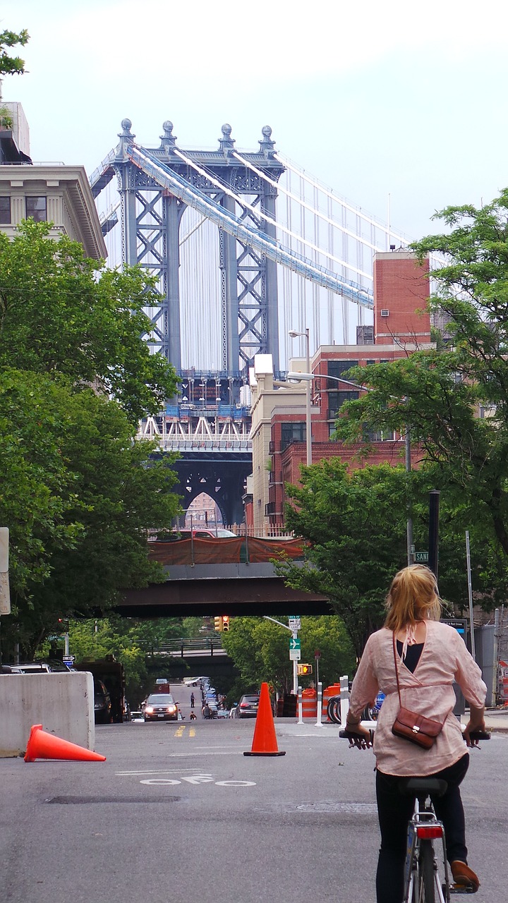 cycling new york brooklyn bridge free photo