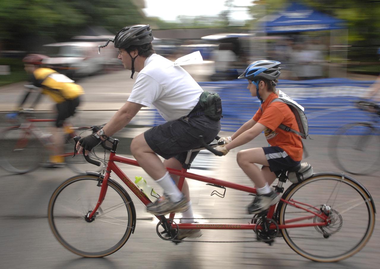 cycling cyclists tandem free photo