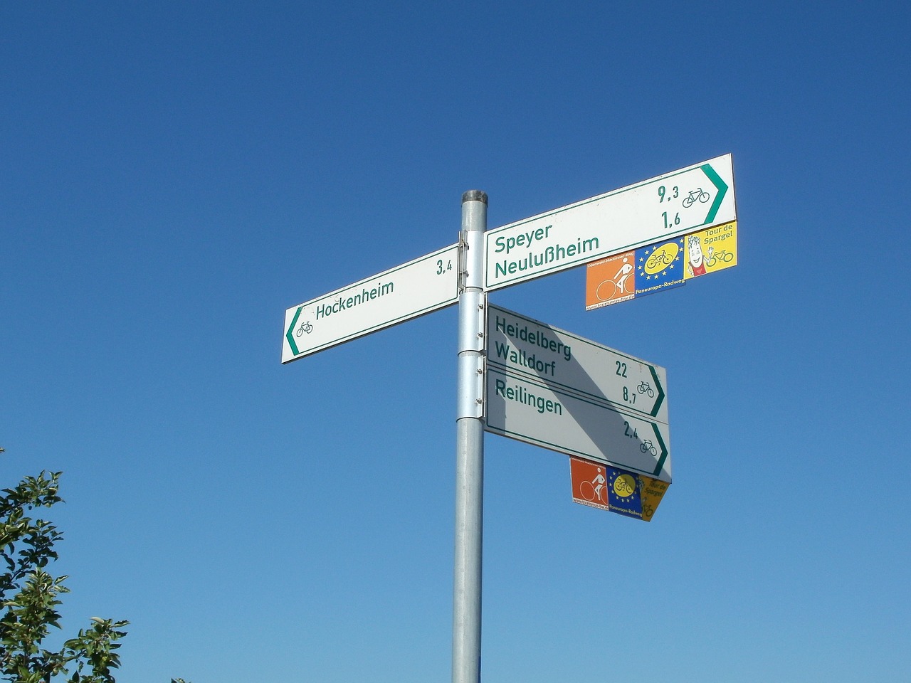 cycling route signs free photo