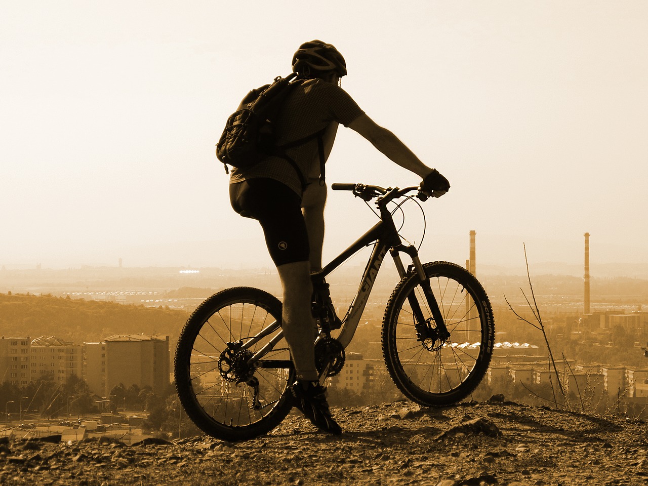 cyclist cycling round free photo