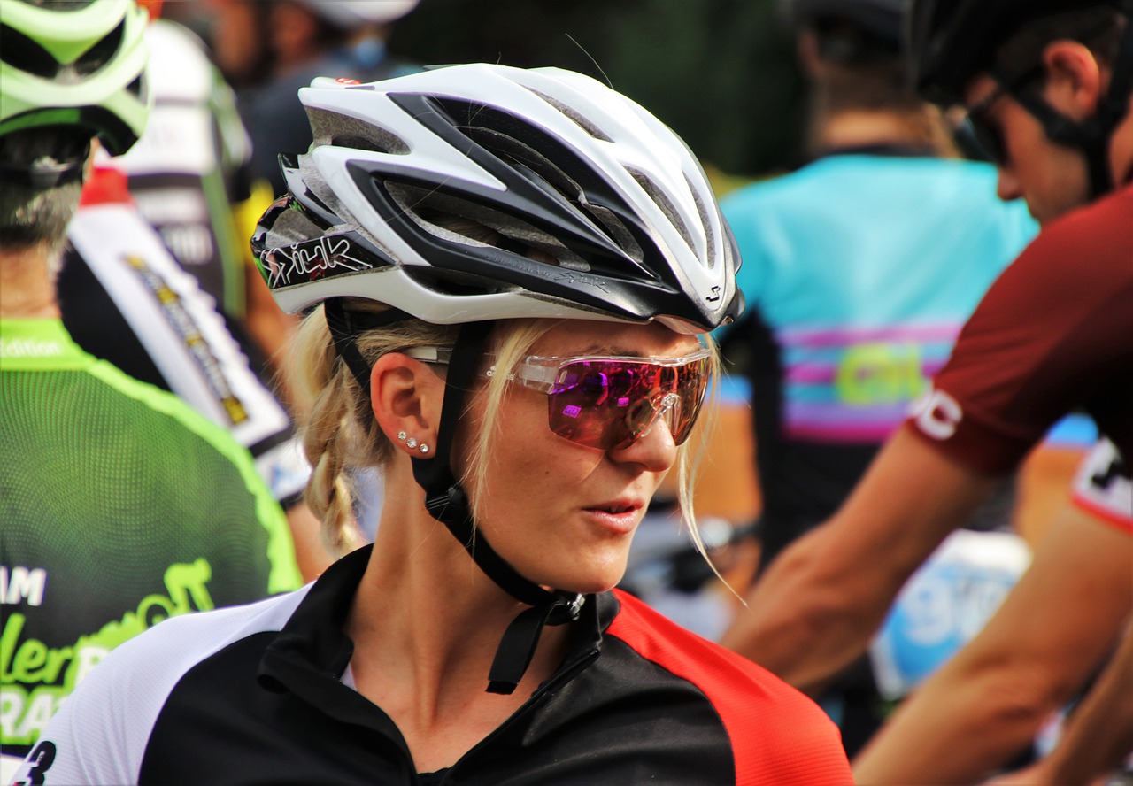 cyclist  blonde  cycle free photo