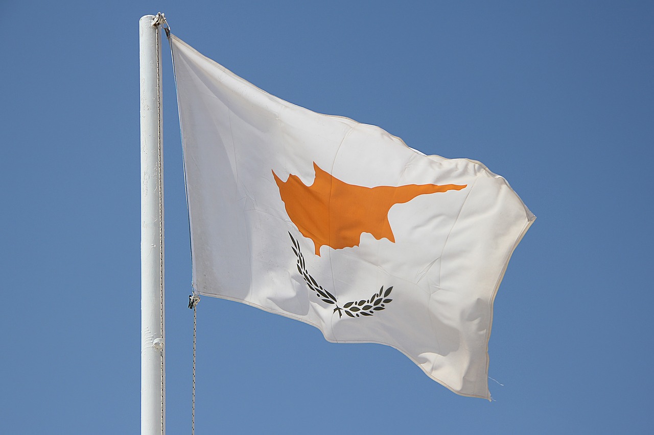 cyprus flag blow free photo