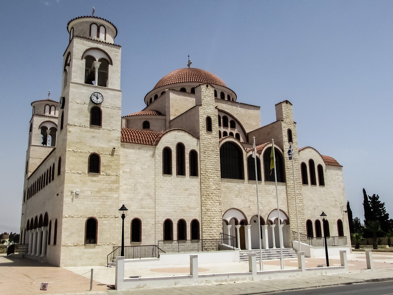 cyprus dromolaxia church free photo