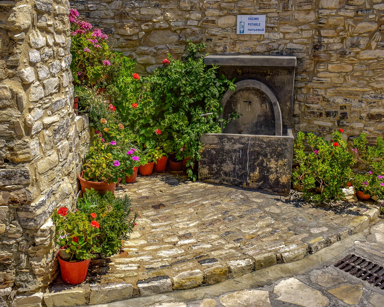 cyprus  kato lefkara  village free photo