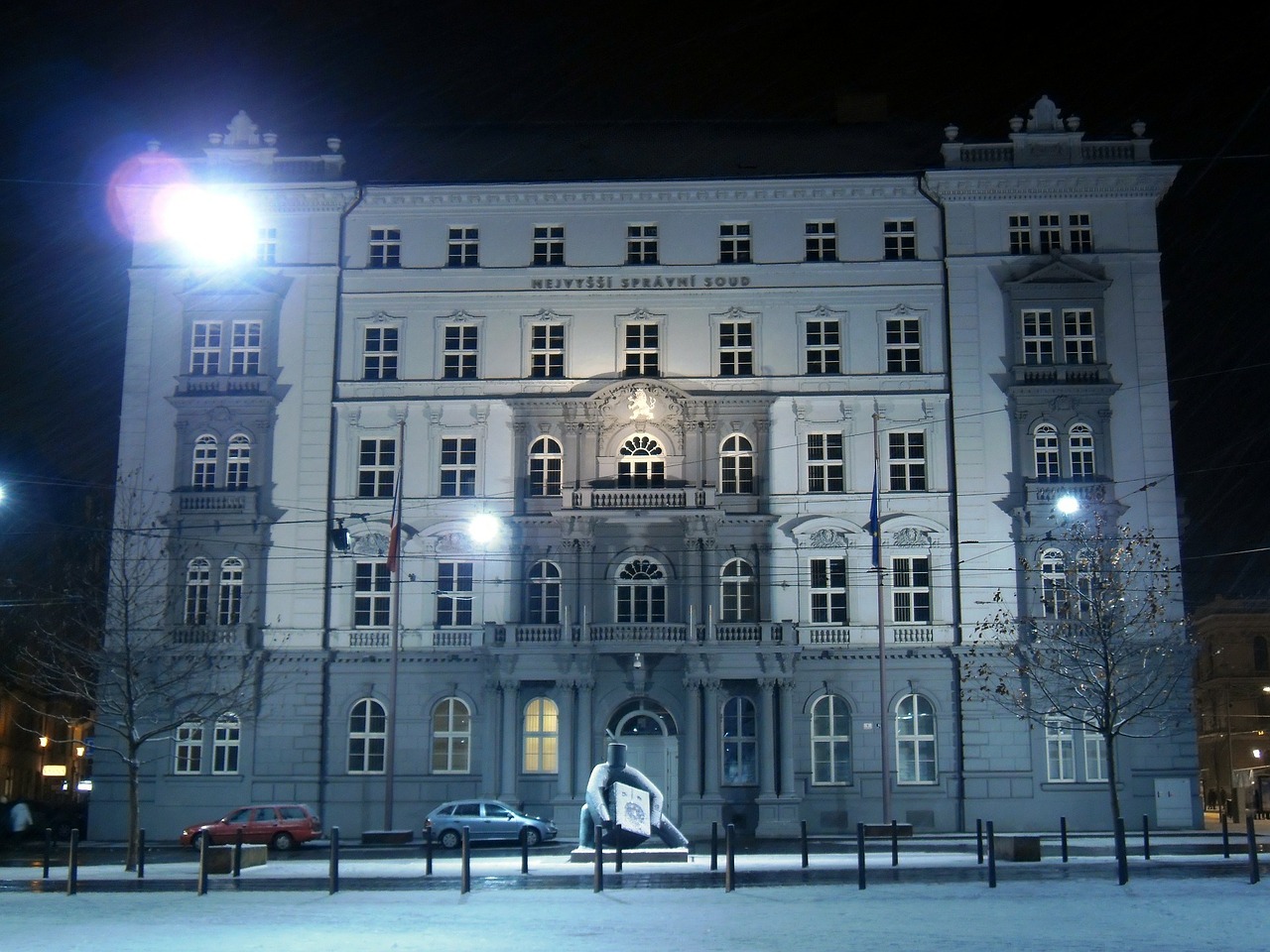 czech republic supreme court building free photo
