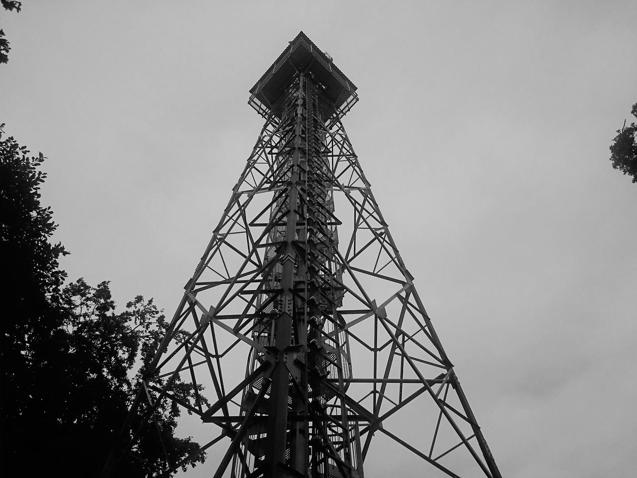 lookout black-white transmitter free photo