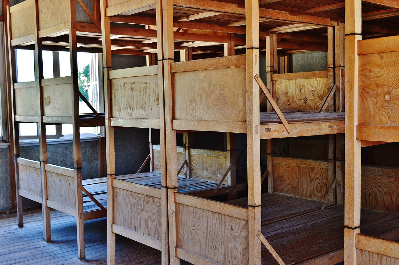 konzentrationslager dachau bedded baracke free photo