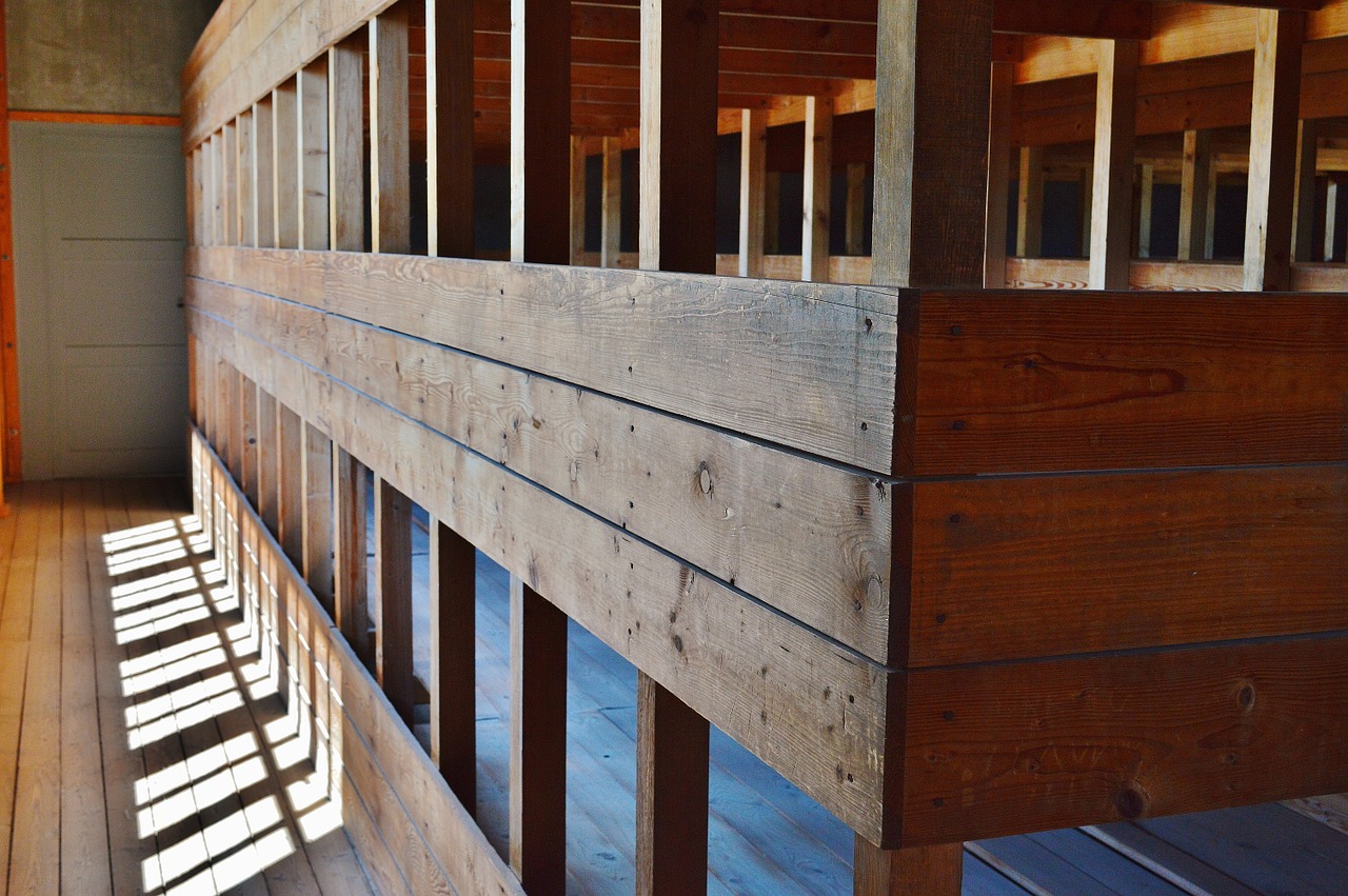 konzentrationslager dachau bedded baracke free photo