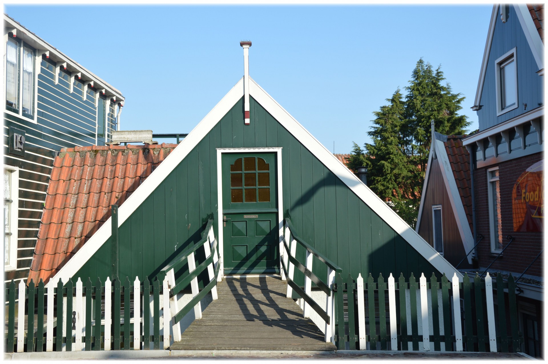 roof house little free photo