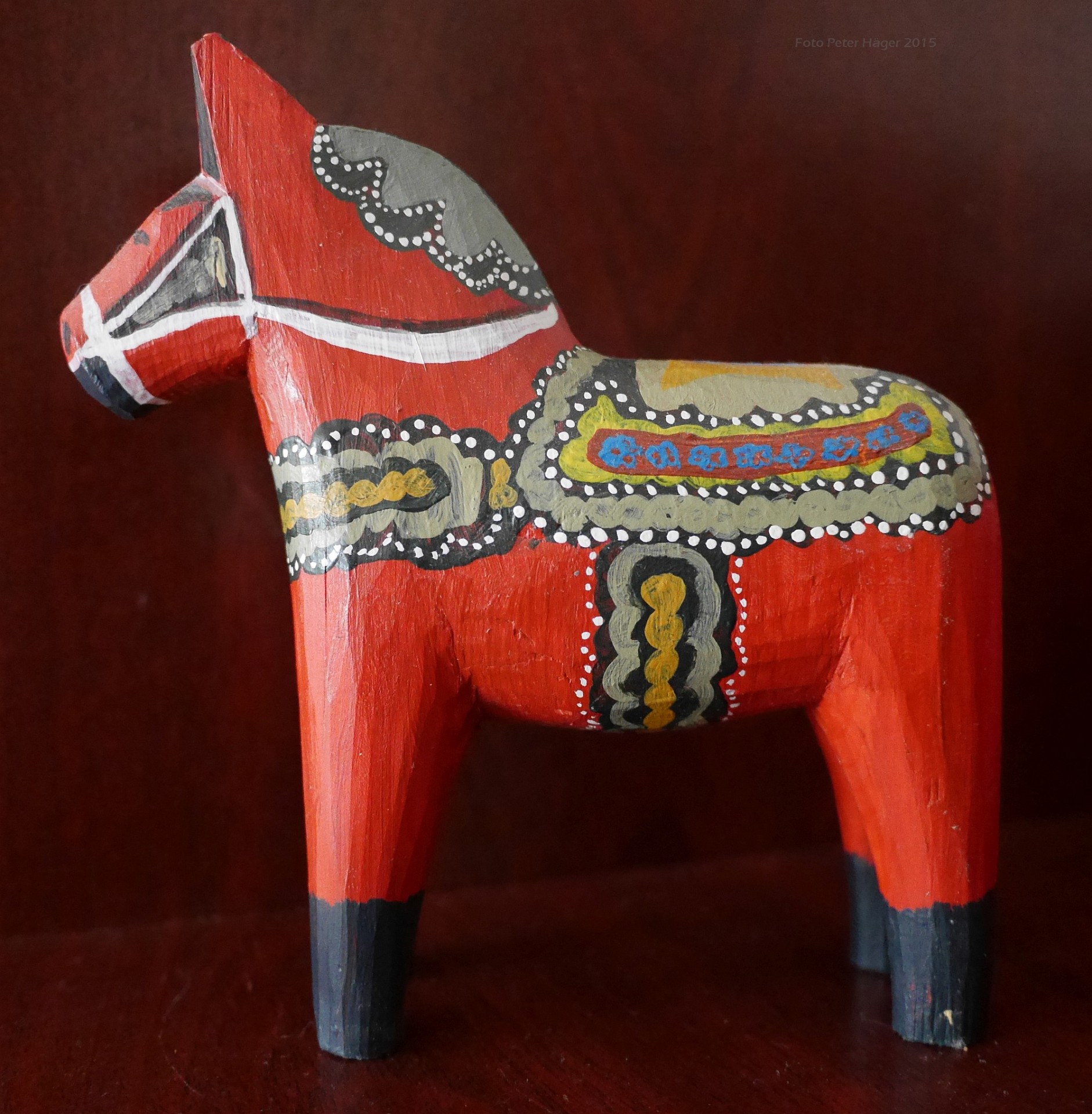 sweden wooden horse red free photo