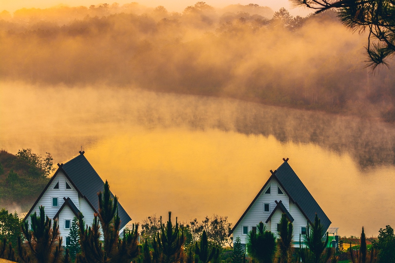 dalat  house  lake free photo