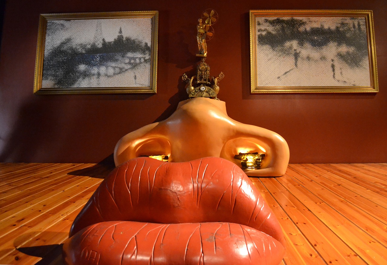 dali museum figueras mouth free photo