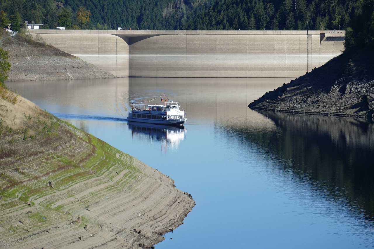 oker dam motor ship free photo