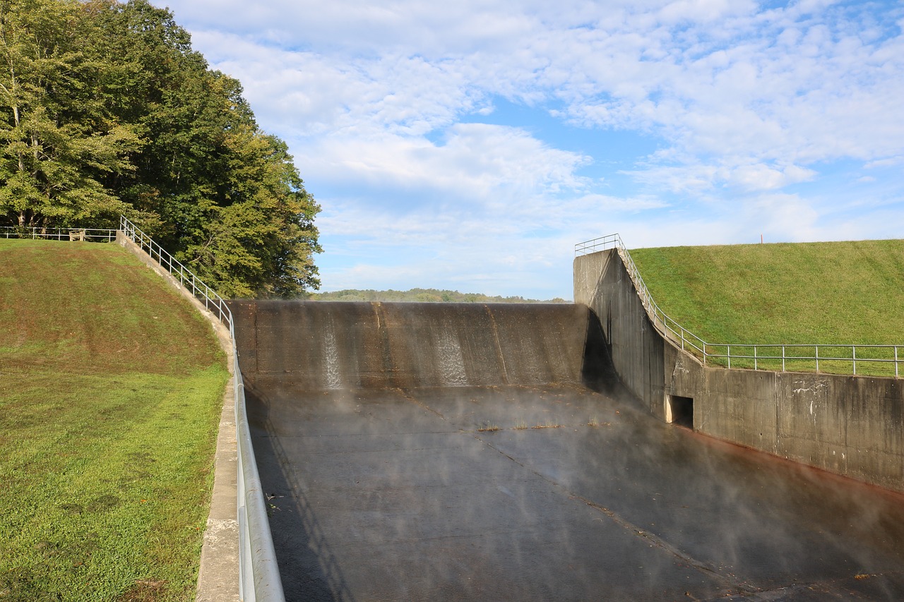 dam  spillway  lake free photo