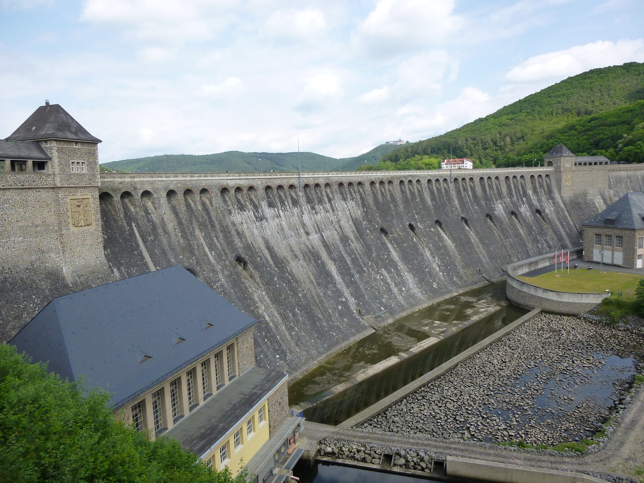 dam edersee wall free photo