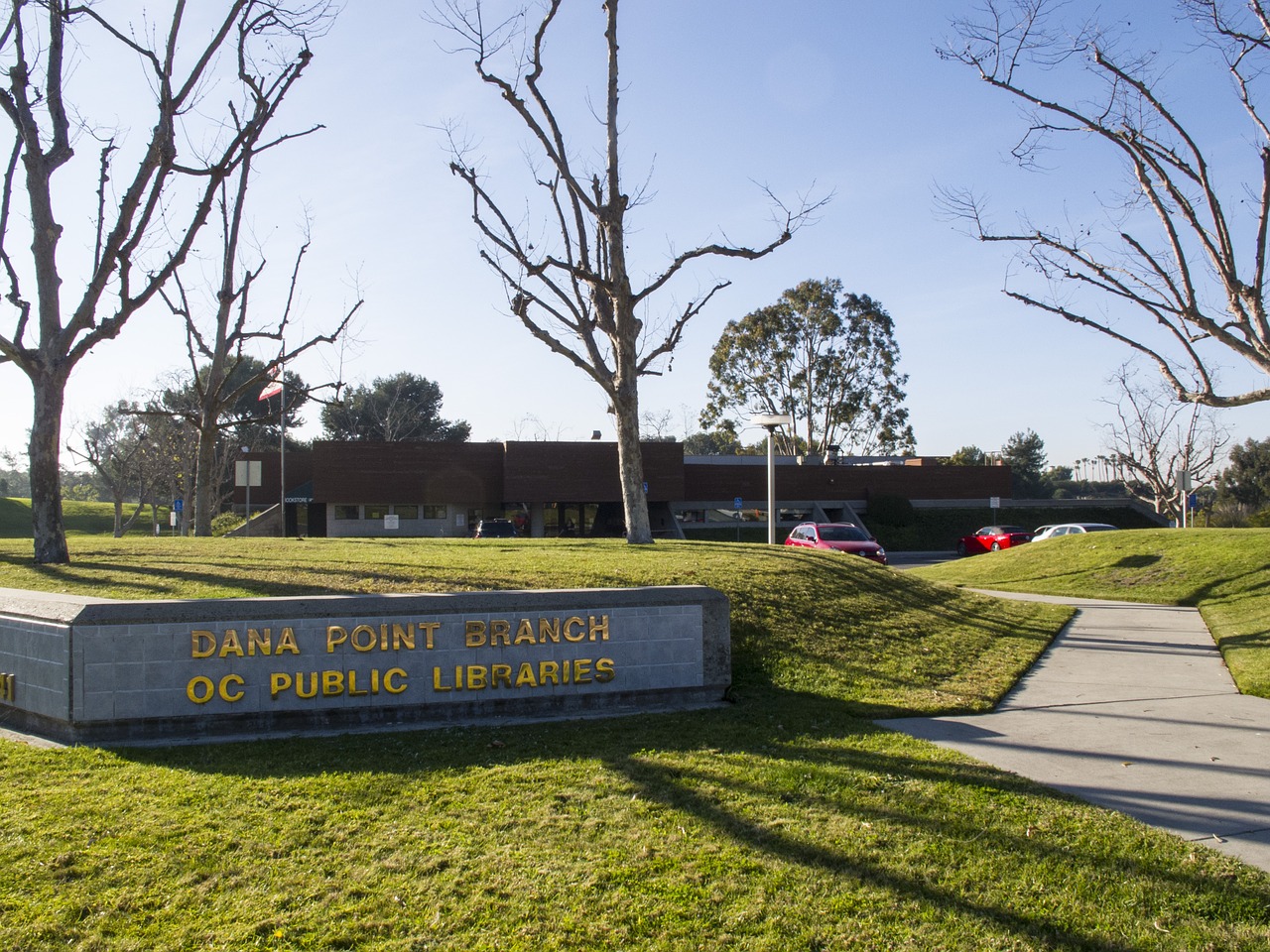 dana point library reading free photo